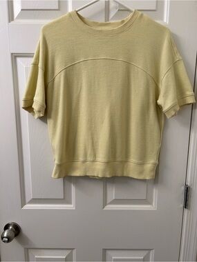Pale Sky 100% Cotton Short Sleeve Crewneck Tee in Soft Butter Yellow